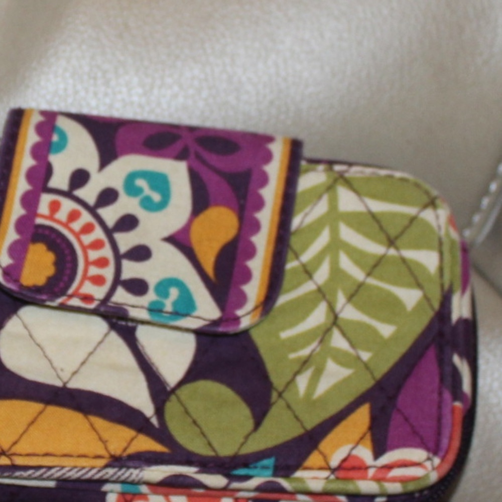 Vera Bradley Plum Crazy Smartphone Wristlet